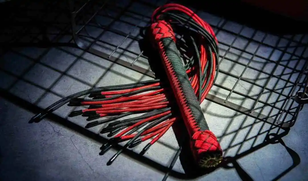 西檬之家字母圈入圈指南:如何安全探索BDSM的世界 一